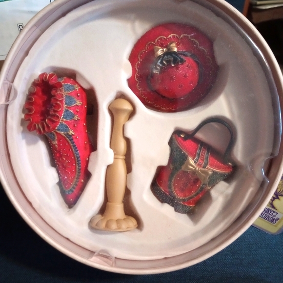 Simple Treasures Mini Purse, Shoe, Hat, Hat Stand Set - Picture 1 of 2